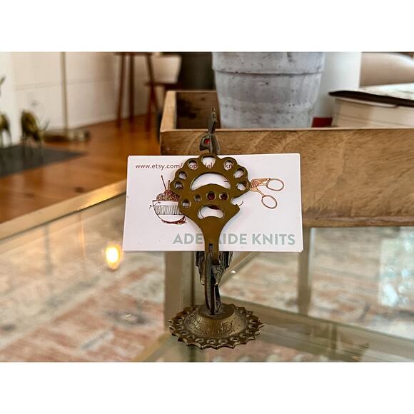 Vintage Solid Brass Peacock Figurine Etched Bird Card Holder Boho Animal Display - Picture 10 of 10